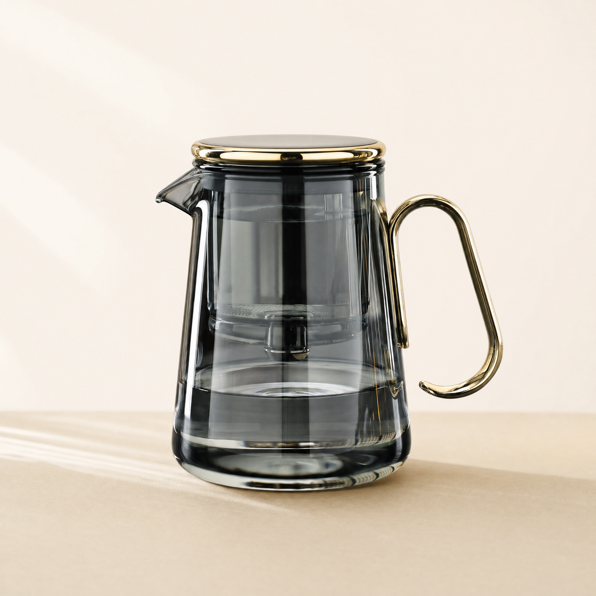 Heritage Edition teapot — Gold